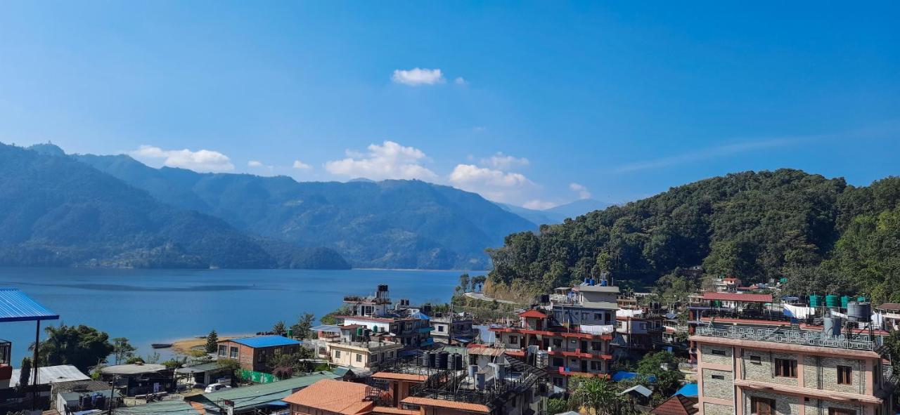 The Maple Inn Pokhara Extérieur photo